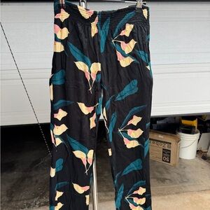 Fighting Eel Black Floral Cropped Pants